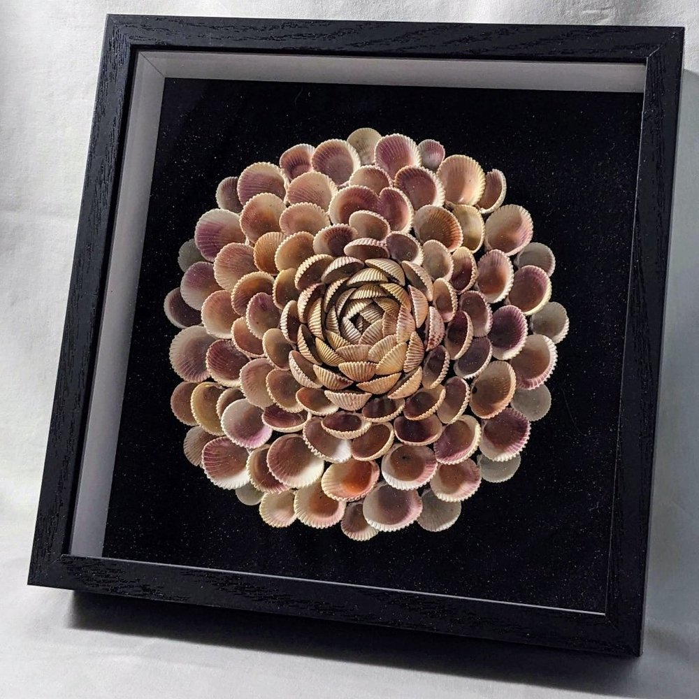 8"x8" Shell Flower